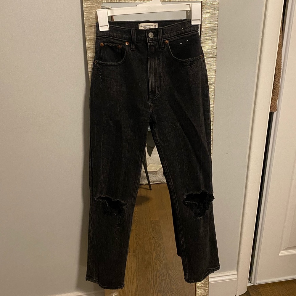 Brand New - Abercrombie & Fitch Ankle Straight Ultra High Rise Jeans Curve Love